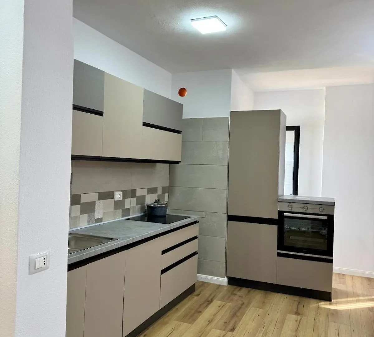 R&M Modern Residential Apartment Durres