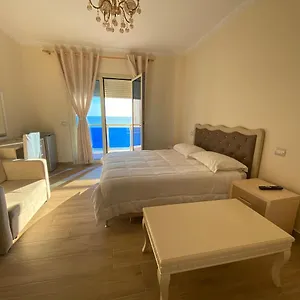 4* Отель 3 Vellezerit