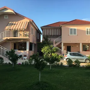  Гостевой дом Vila Islami